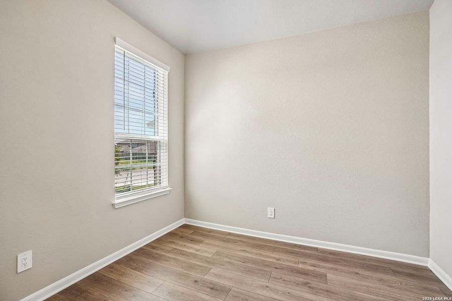 Spacious, unfurnished interior of a new home in Sagebrooke - Premier Series, San Antonio (Image 30).