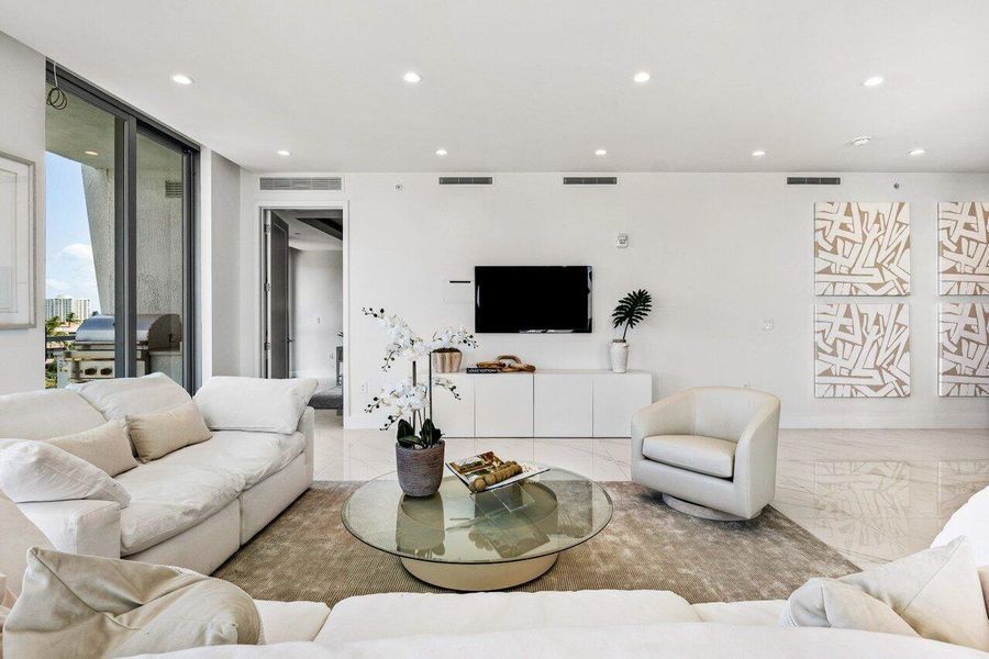 Furnished interior view inside a new home in Royal Palm Residences, Boca Raton (Image 18). Furnished interior view inside a new home in Royal Palm Residences, Boca Raton (Image 18).