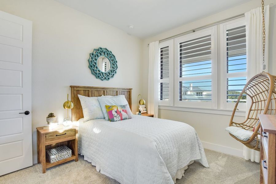 Representative furnished interior of a home built from the Siena III by Giddens Homes in Clearwater Ranch, Liberty Hill (Image 101).