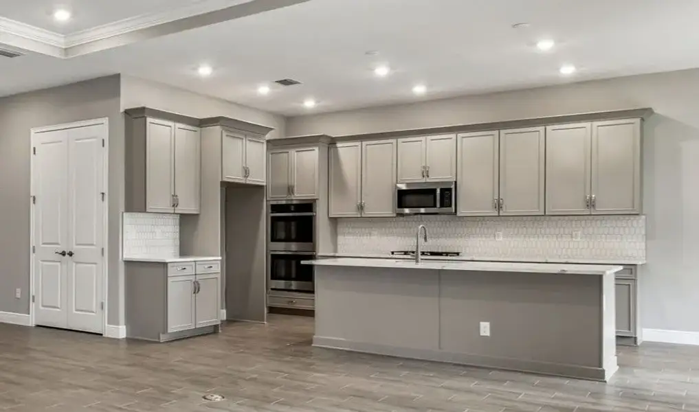 Furnished interior view inside a new home in River Preserve Estates, Parrish (Image 11). Furnished interior view inside a new home in River Preserve Estates, Parrish (Image 11).