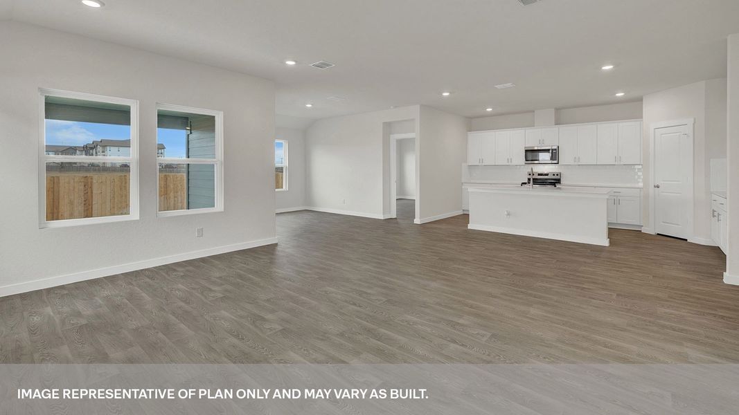 Representative unfurnished interior of a home built from the The Grayson by D.R. Horton in Sonoma Oaks, Fredericksburg (Image 20).