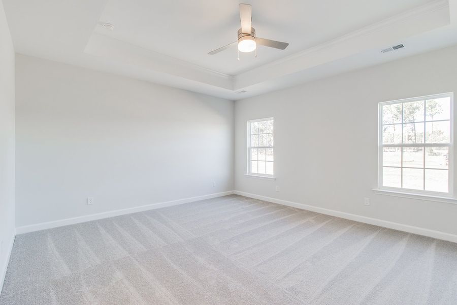 Spacious, unfurnished interior of a new home in Hendrix Farms, Lexington (Image 28).