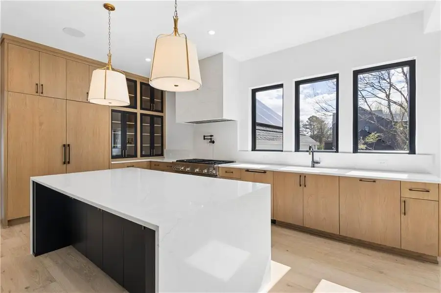 Furnished interior view inside a new home in , Roswell (Image 10).