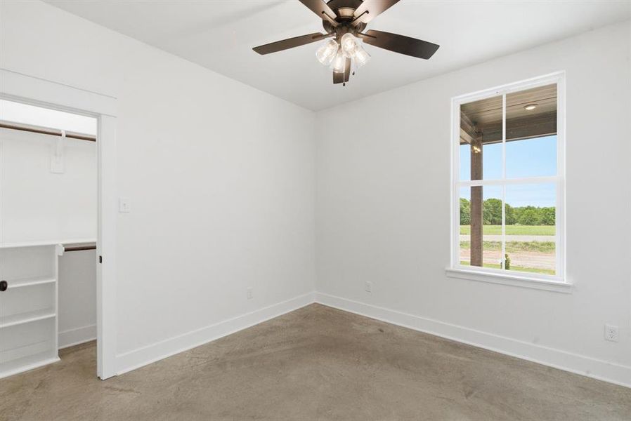 Spacious, unfurnished interior of a new home in , Weatherford (Image 23).