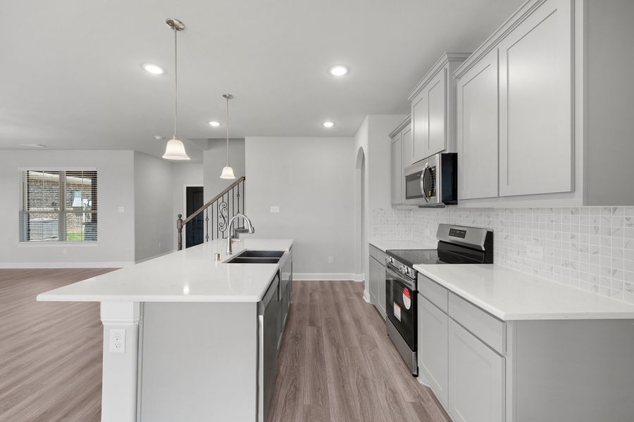 Furnished interior view inside a new home in Summerwood, Red Oak (Image 8).