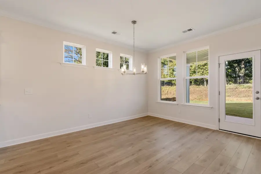 Spacious, unfurnished interior of a new home in Ridgecrest at Midway, Anderson (Image 15).