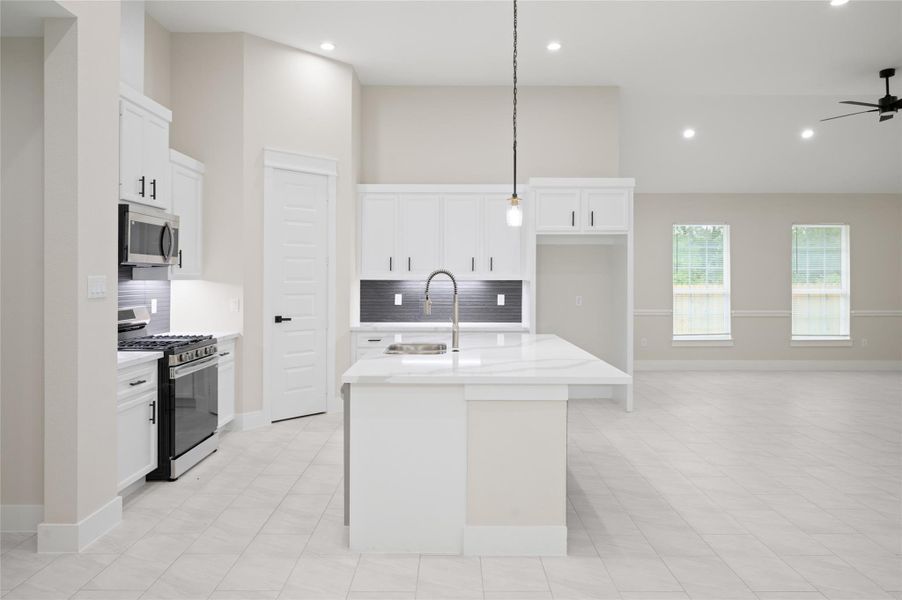Furnished interior view inside a new home in , Porter (Image 13).