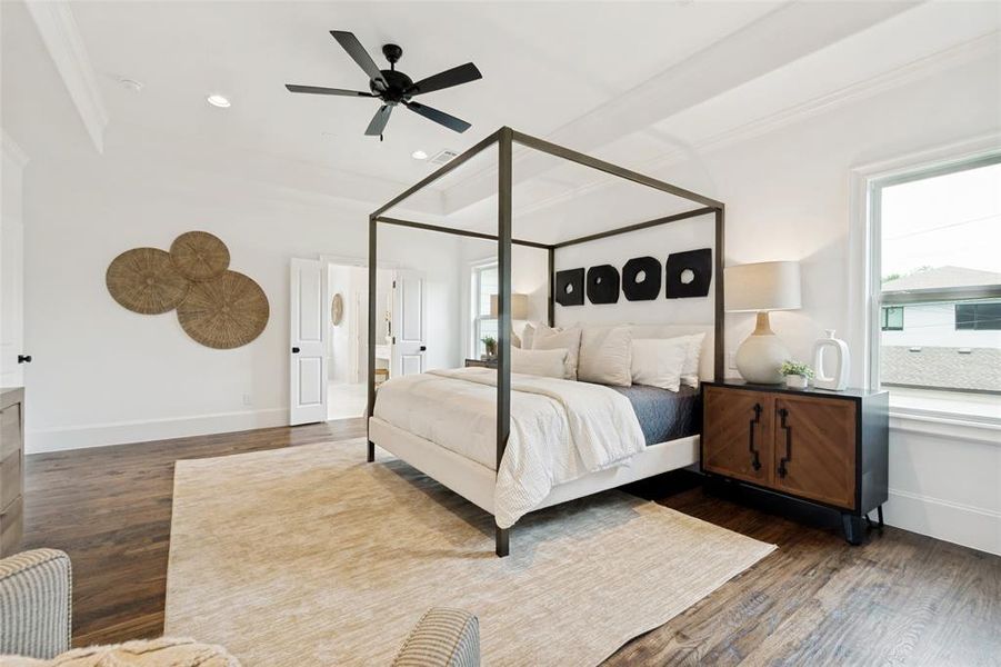 Furnished interior view inside a new home in , Dallas (Image 16).