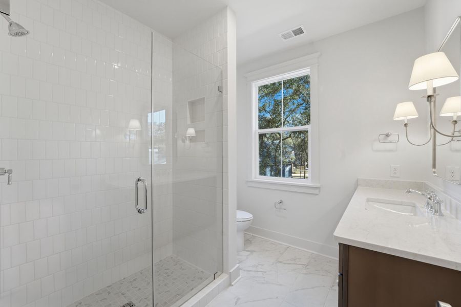 Image 37 of a home in .