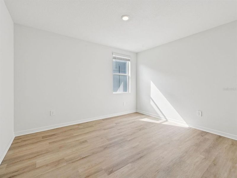 Spacious, unfurnished interior of a new home in Oakfield Trails - Signature Series, Parrish (Image 35).