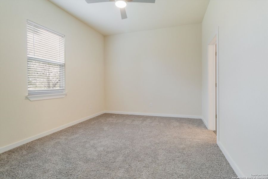Spacious, unfurnished interior of a new home in , San Antonio (Image 15).