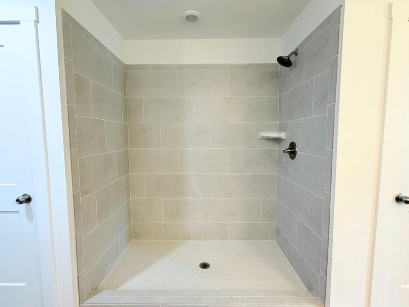 Spacious, unfurnished interior of a new home in Westlyn, Winder (Image 18).