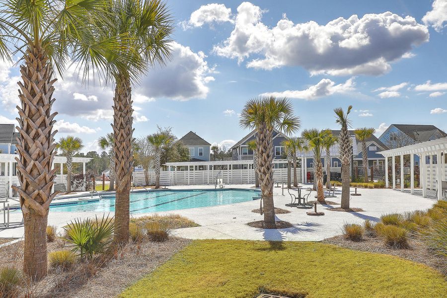 Community amenities in , Summerville (Image 31).