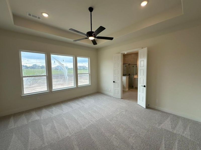 Spacious, unfurnished interior of a new home in Fannin Ranch, Leonard (Image 13).