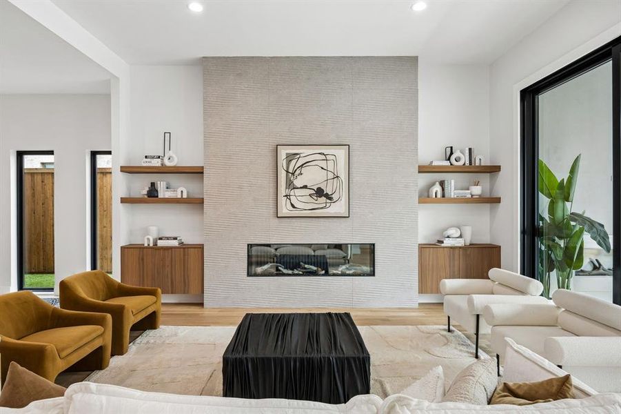 Furnished interior view inside a new home in , Dallas (Image 30).
