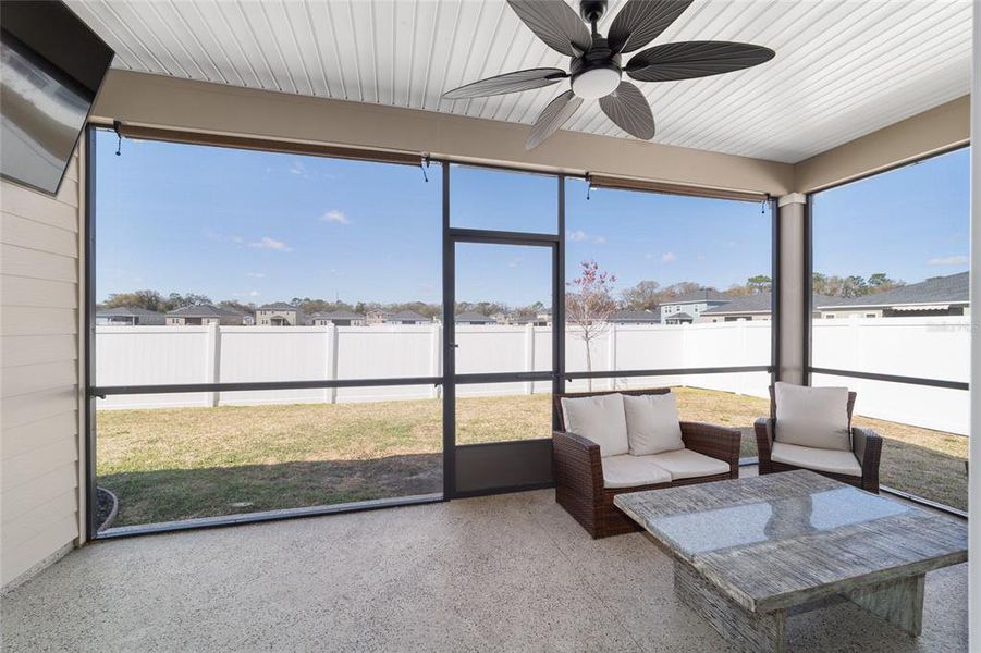 Exterior details and patio area of a home in Millwood, Ocala (Image 4).