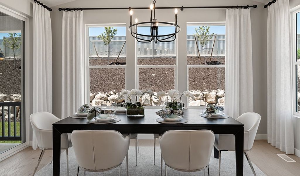 Yorktown-U725-HeronHills Dining Room