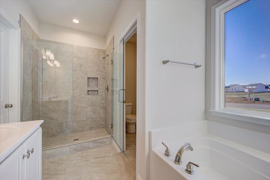 Representative furnished interior of a home built from the Oakland by SK Builders in Blue Ridge Trail, Fountain Inn (Image 32).