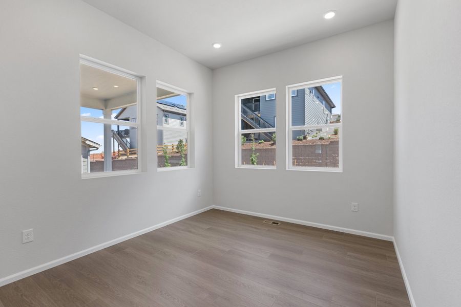 Spacious, unfurnished interior of a new home in The Manors Collection at Golden Overlook, Golden (Image 11).