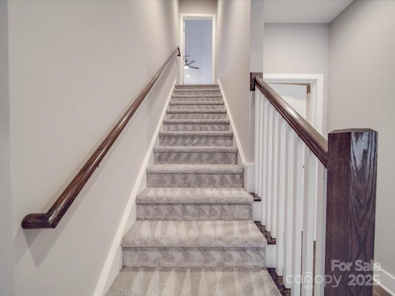 Image 44 of a home in .