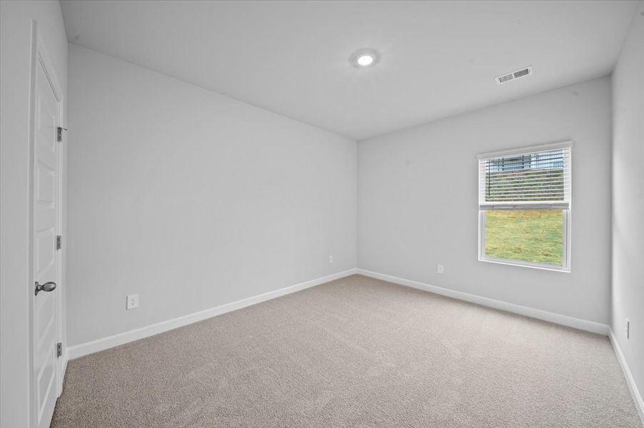 Spacious, unfurnished interior of a new home in Collier Ridge, Moore (Image 16).