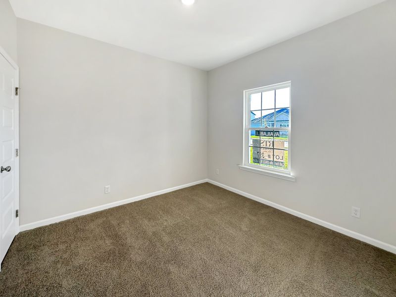 Spacious, unfurnished interior of a new home in Tranquil South, Hinesville (Image 12).