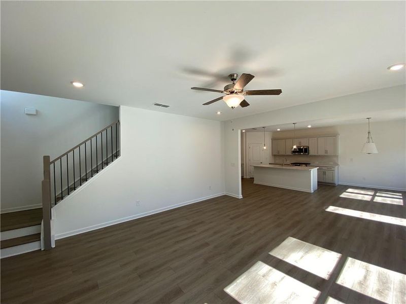 Spacious, unfurnished interior of a new home in Creekside, Dawsonville (Image 13).