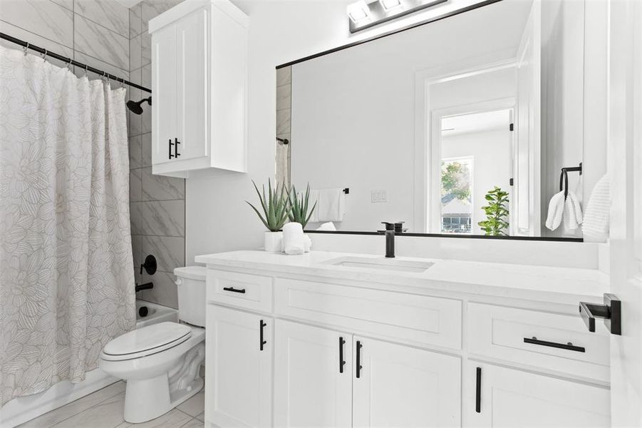 Furnished interior view inside a new home in , Irving (Image 11).