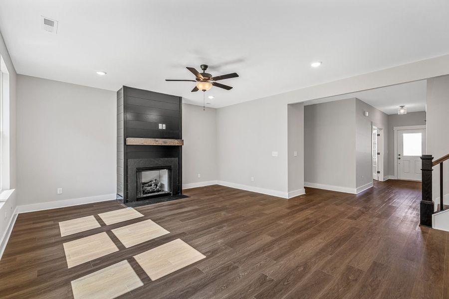 Spacious, unfurnished interior of a new home in Calista Farms, White House (Image 45).