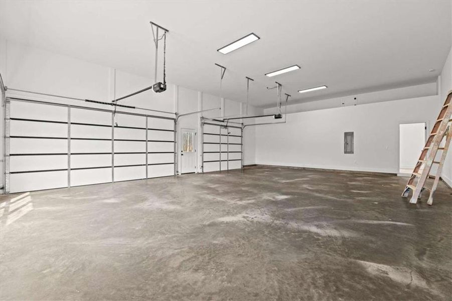 Spacious, unfurnished interior of a new home in , Waco (Image 38).