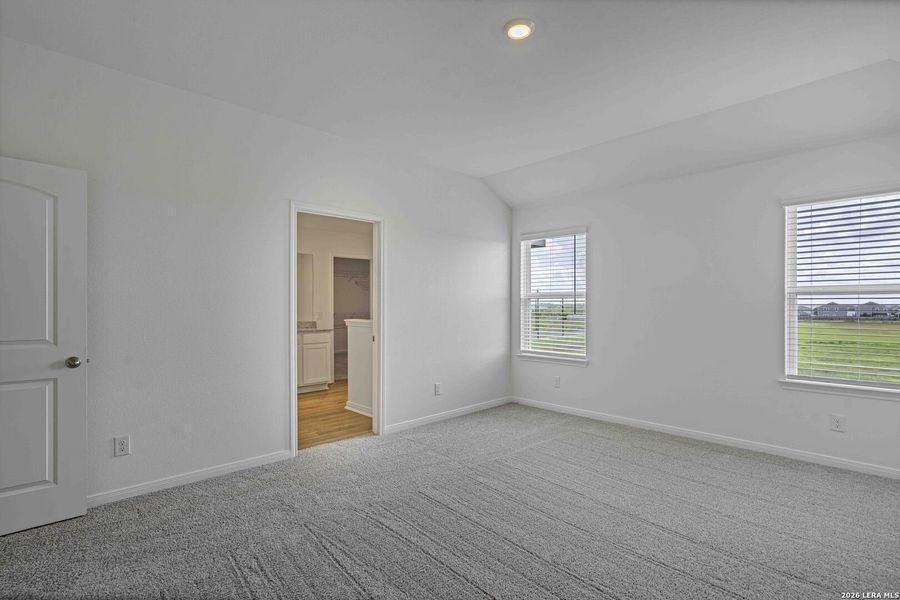 Spacious, unfurnished interior of a new home in , San Antonio (Image 15).