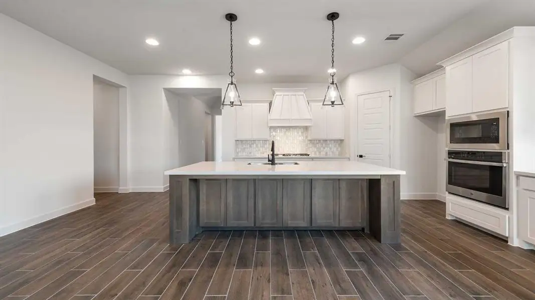 Furnished interior view inside a new home in Hillstead 50', Lavon (Image 8).