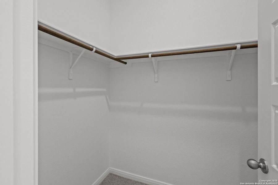 Image 32 of a home in Homestead 65'.