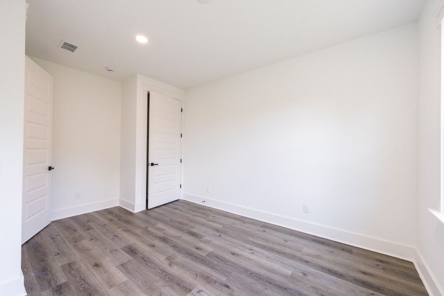 Spacious, unfurnished interior of a new home in , North Charleston (Image 69).