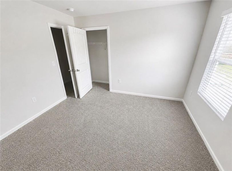 Spacious, unfurnished interior of a new home in , Braselton (Image 12).