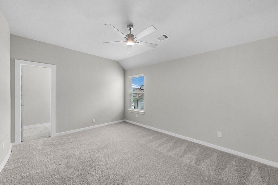 Spacious, unfurnished interior of a new home in Briarwood Crossing, Rosenberg (Image 29). Spacious, unfurnished interior of a new home in Briarwood Crossing, Rosenberg (Image 29).