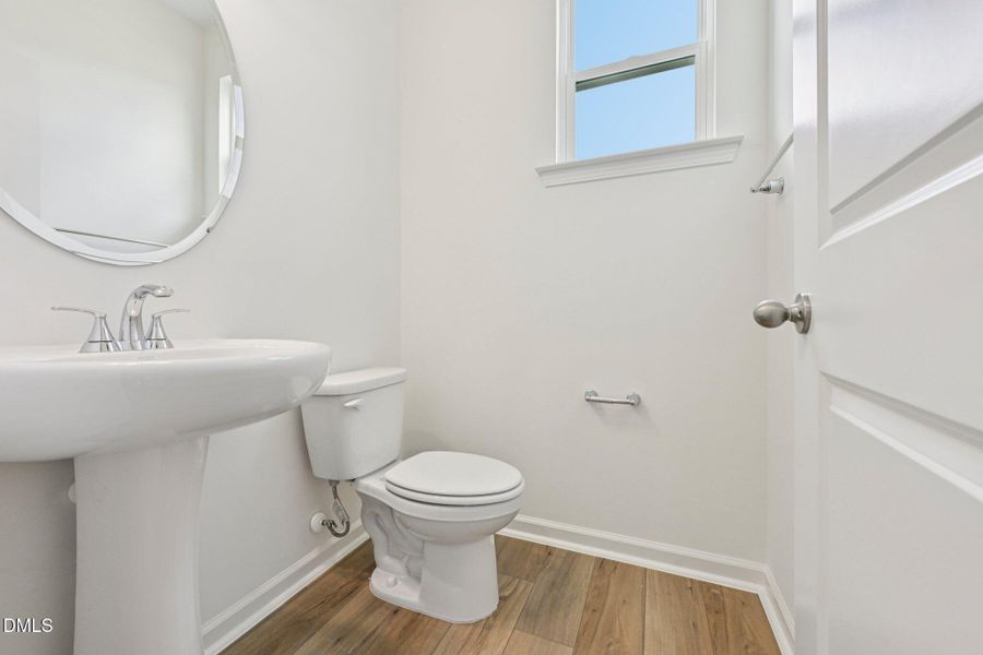 19-web-or-mls-Caspian Ct-S0104-019