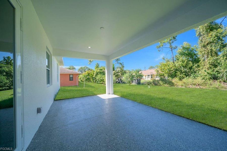 Exterior details and patio area of a home in , Lehigh Acres (Image 3).