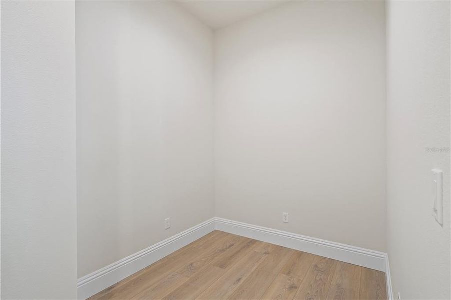 Spacious, unfurnished interior of a new home in , Apopka (Image 52).