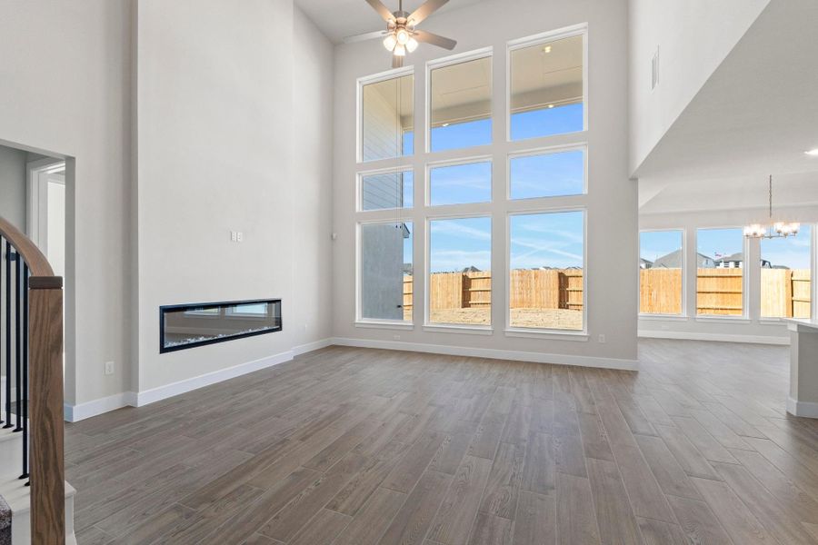 Spacious, unfurnished interior of a new home in Lariat, Liberty Hill (Image 30).