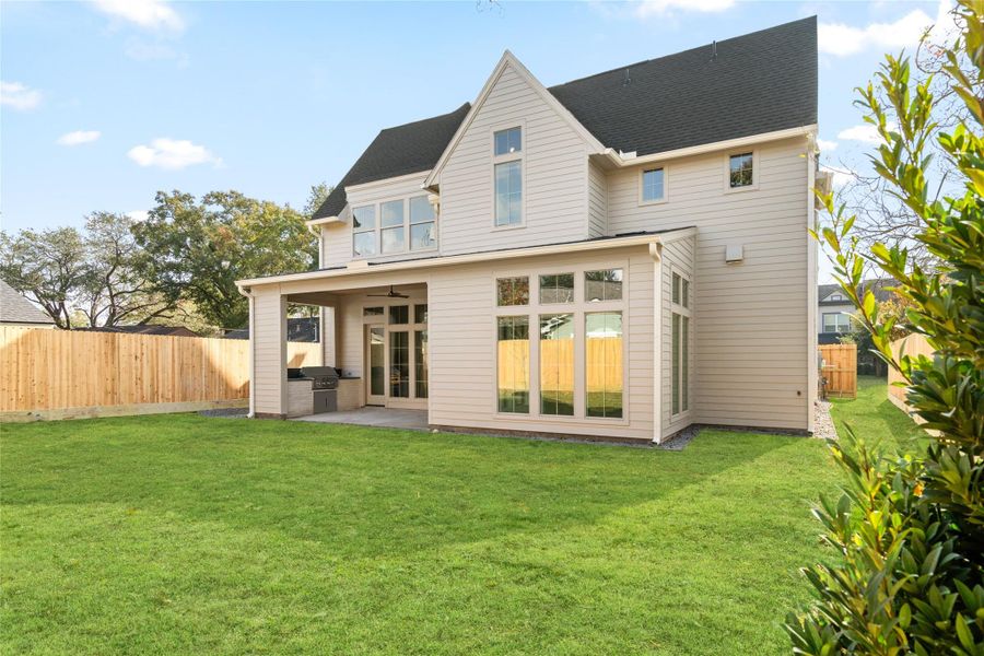 Exterior details and patio area of a home in , Houston (Image 30).