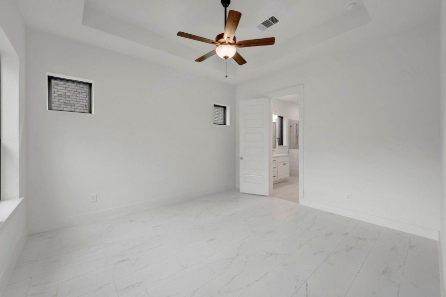 Spacious, unfurnished interior of a new home in The Highlands - Grove Collection, Porter (Image 29).