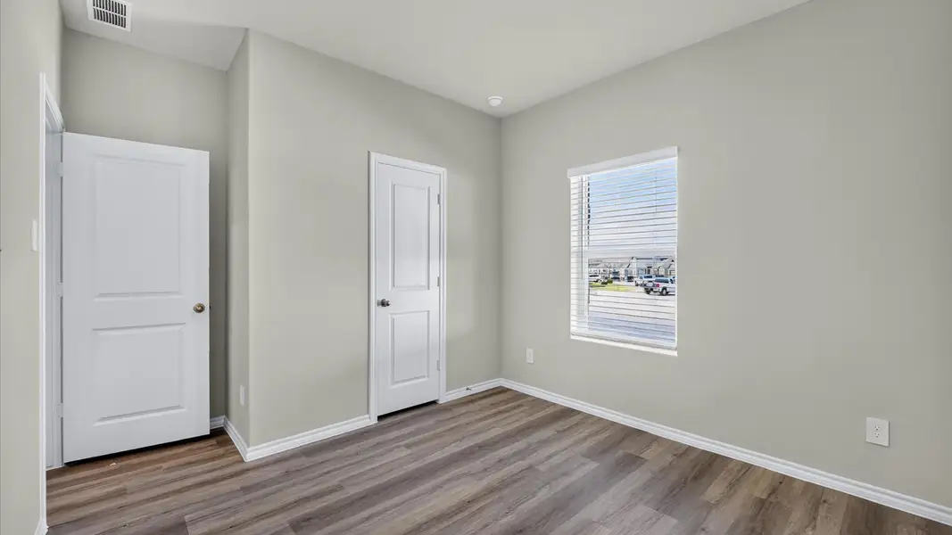 Spacious, unfurnished interior of a new home in Bella Vista, Granbury (Image 23). Spacious, unfurnished interior of a new home in Bella Vista, Granbury (Image 23).