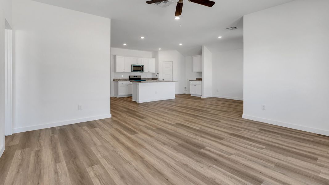 Spacious, unfurnished interior of a new home in Everest Heights, Lubbock (Image 14). Spacious, unfurnished interior of a new home in Everest Heights, Lubbock (Image 14).