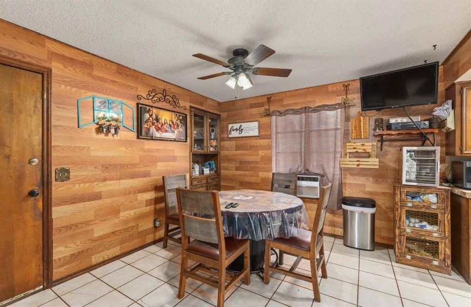 Furnished interior view inside a new home in , Brownwood (Image 3).