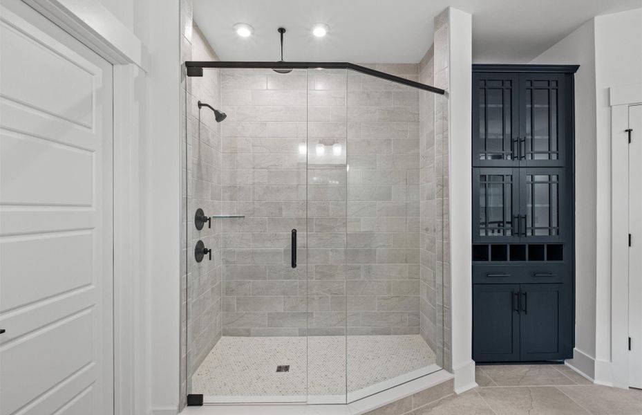 Furnished interior view inside a new home in Olmsted, Huntersville (Image 54). Furnished interior view inside a new home in Olmsted, Huntersville (Image 54).