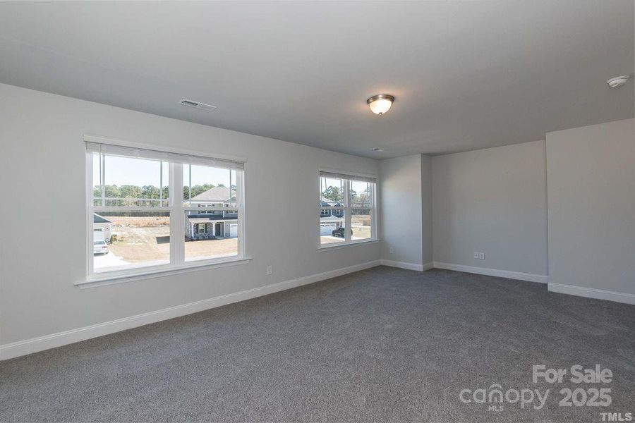 Spacious, unfurnished interior of a new home in Cardiff Glyn, Catawba (Image 21). Spacious, unfurnished interior of a new home in Cardiff Glyn, Catawba (Image 21).