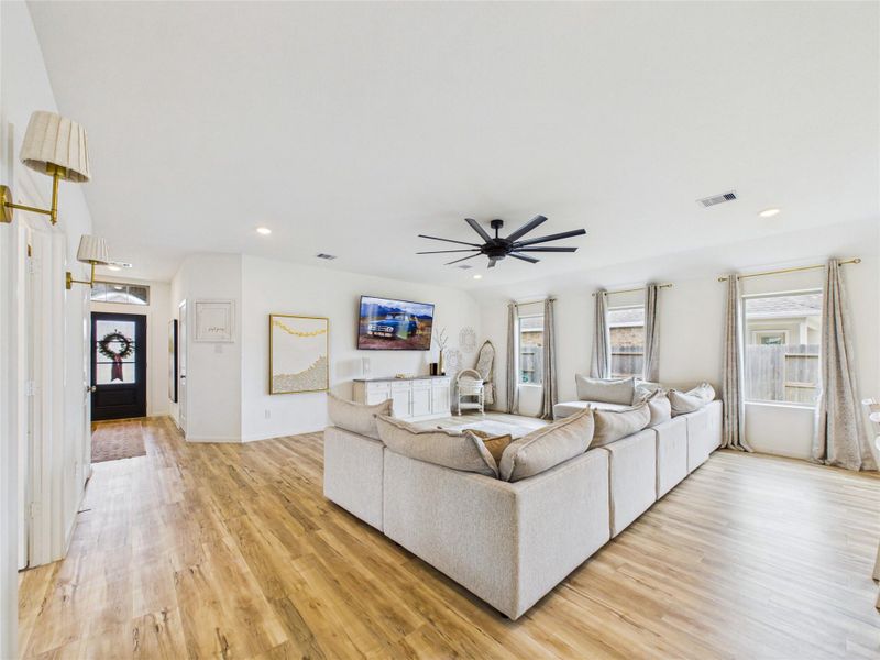 Furnished interior view inside a new home in Sterling Point at Baytown Crossings: Wildflower II Collection, Baytown (Image 41). Furnished interior view inside a new home in Sterling Point at Baytown Crossings: Wildflower II Collection, Baytown (Image 41).