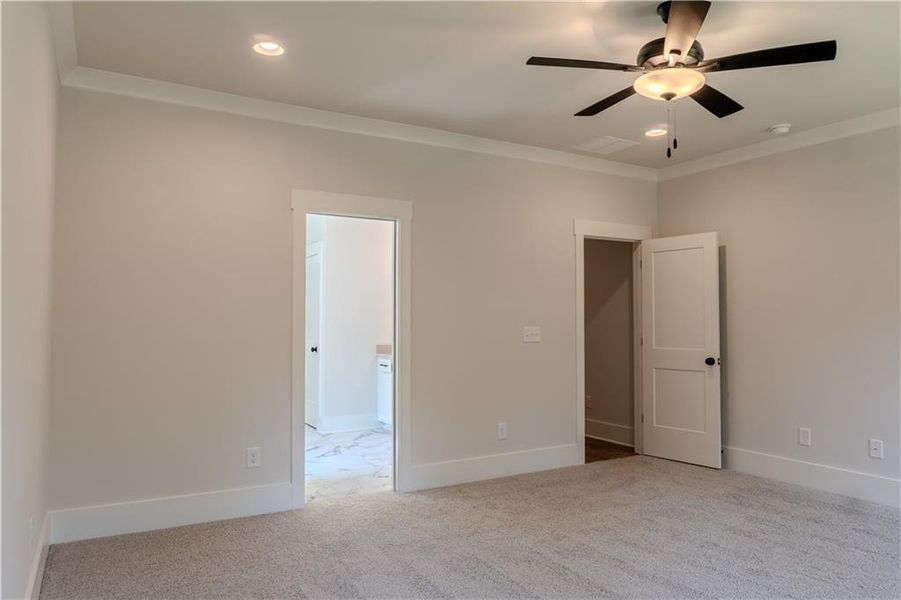 Spacious, unfurnished interior of a new home in Riverwalk, Monroe (Image 35).