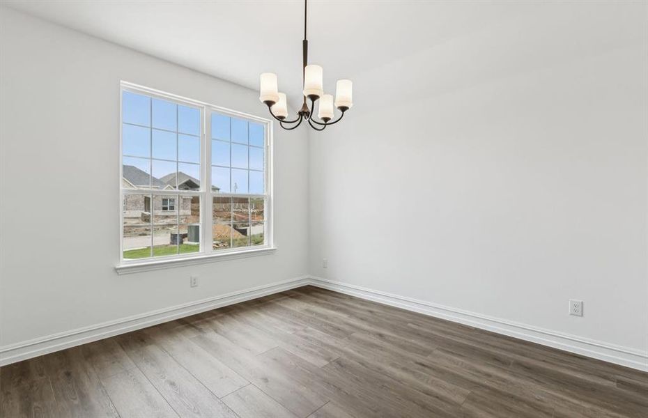 Spacious dining area *Model representation Spacious dining area *Model representation